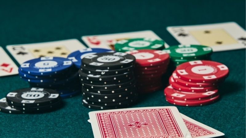 Cách Tính Điểm Poker - Những Trường Hợp Dễ Gây Tranh Cãi